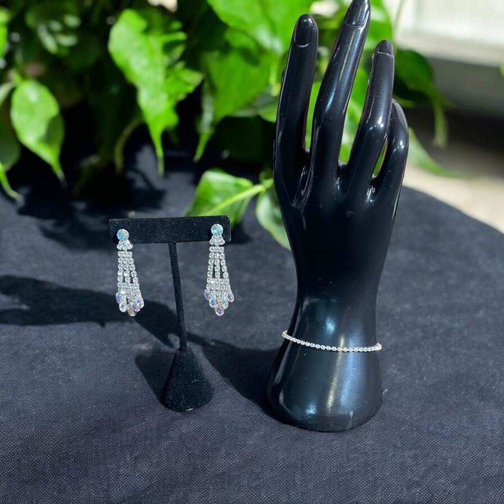 Sparkling Rhinestone Earrings/Bracelet Set‎ Elegant Formal Wedding Glam Timeless